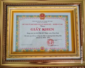 GIẤY KHEN DO CHỦ TỊCH UBND XÃ NHUẬN ĐỨC - CỦ CHI TRAO TẶNG
